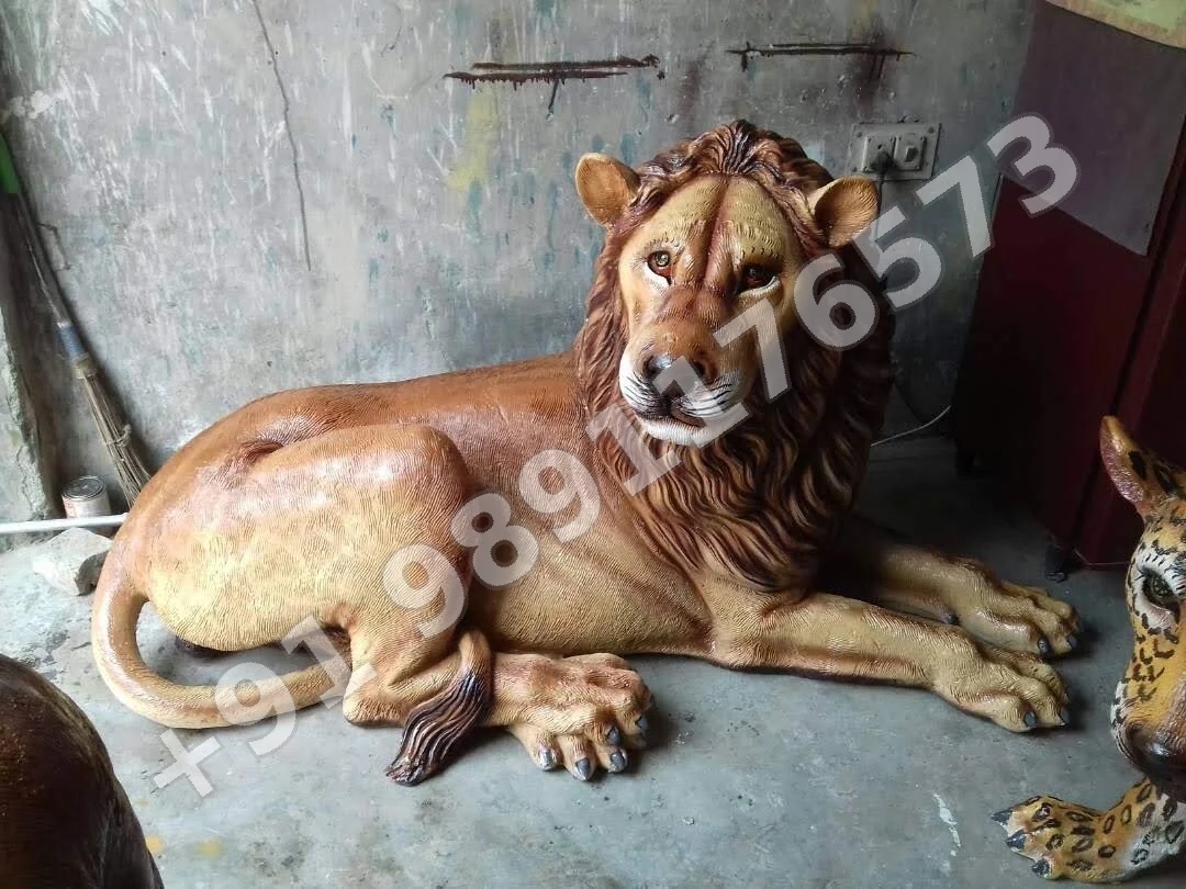 FIBER LION GARDEN DECORATION
